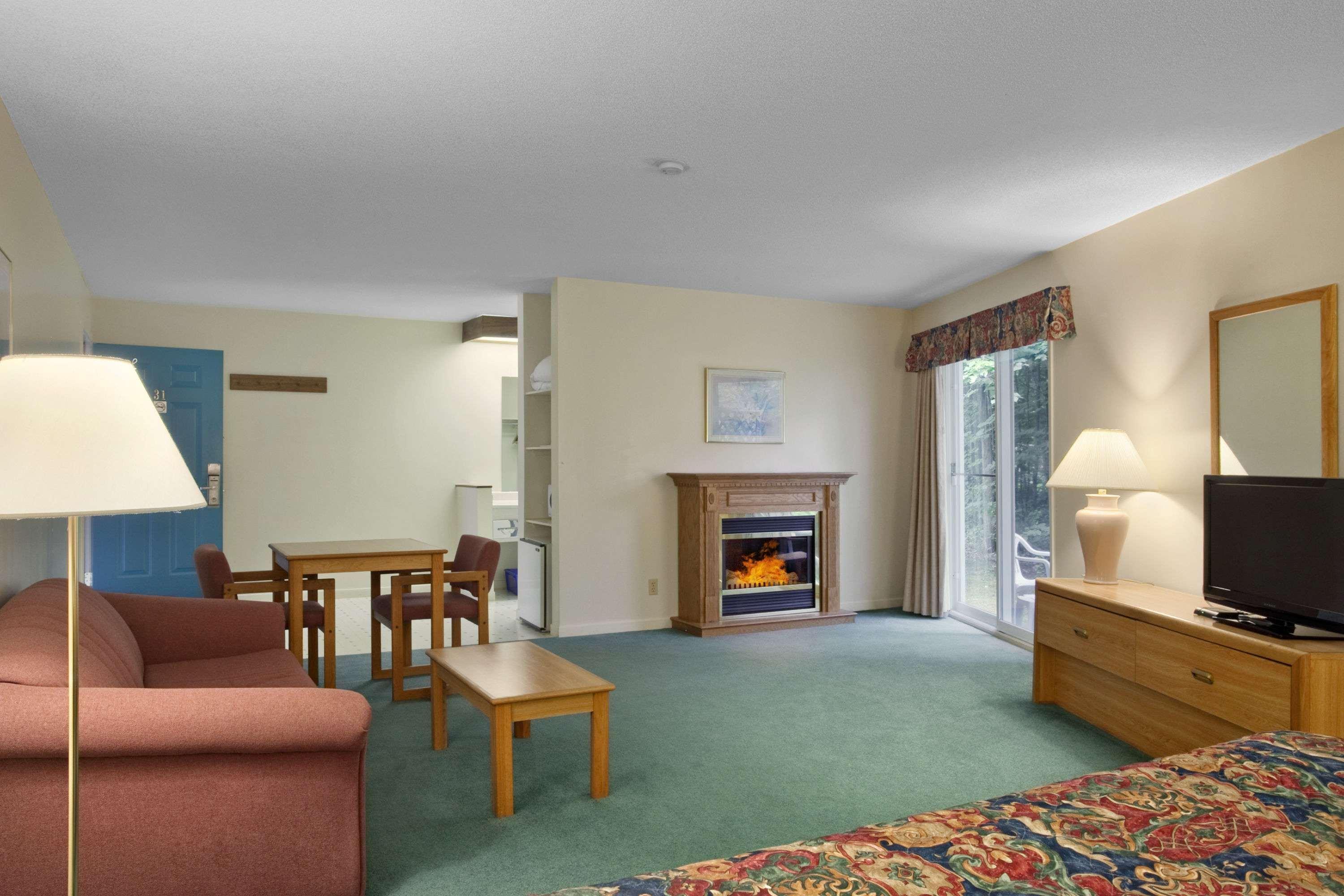 Travelodge By Wyndham Bracebridge Exterior foto